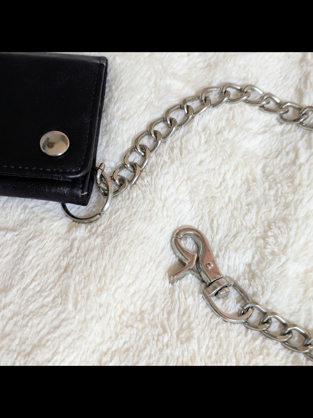 Black Leather Chain Wallet with Silver Hardware - Picture 3 of 14
